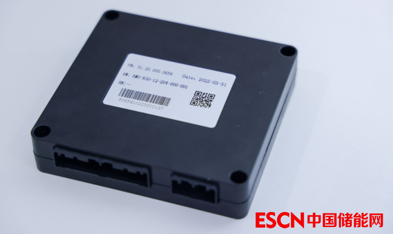 科學(xué)家們致力于挑戰(zhàn)電池能量密度極限 全固態(tài)或是電池最高“段位”